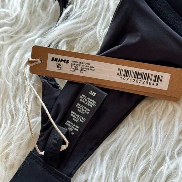 Skims Wireless Super Push up Bra Onyx Size 32C - Picture 7 of 7